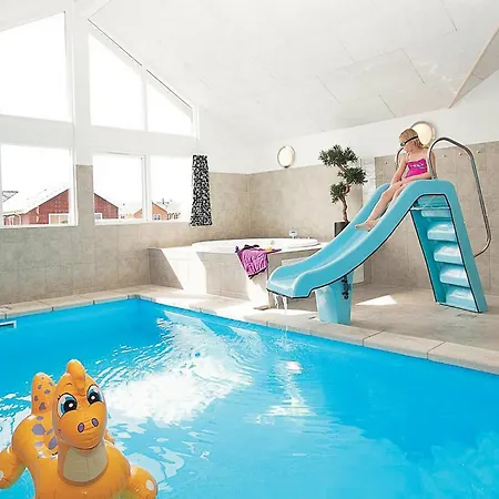 بيت للعطل 7 Bedroom Lovely In